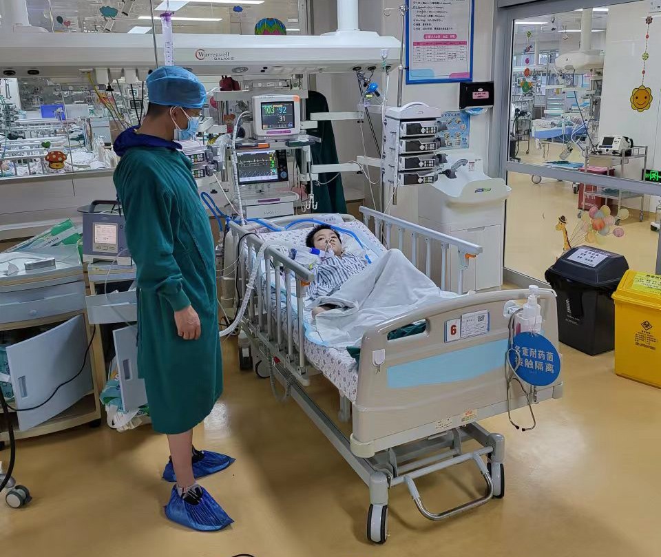 张家川跨省救护车出租公司